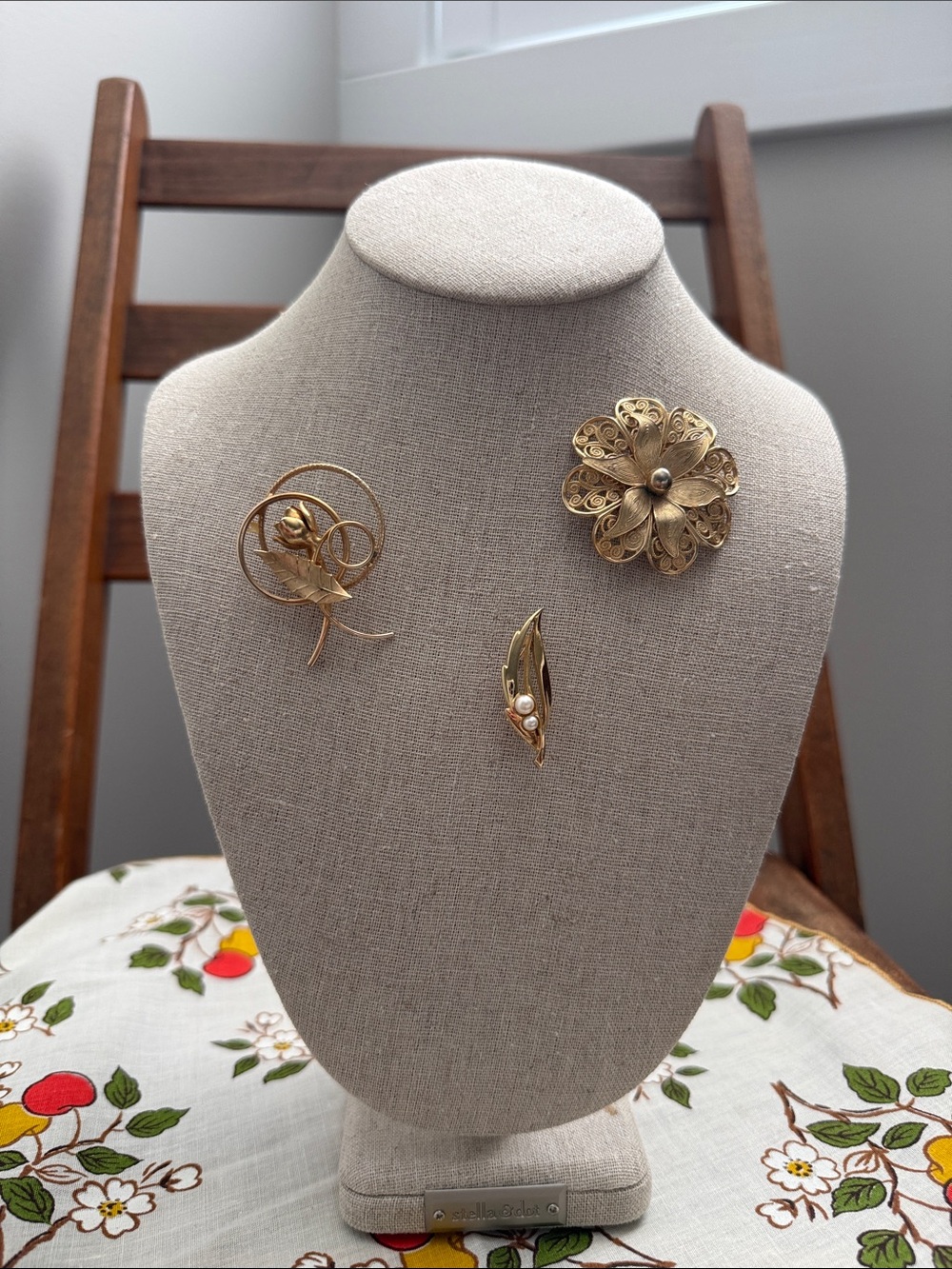 Vintage Gold Tone Brooch Pin Lot 3 Floral Leaf & Pearl Statement Pins